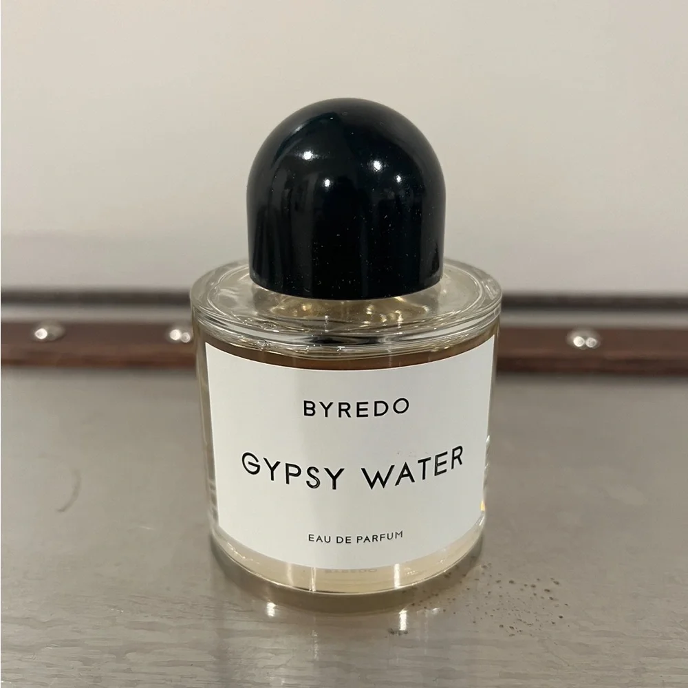 Perfume - Picture 2 of 2